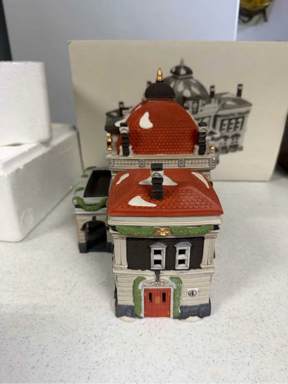 Department 56 Dickens Village Series Victoria Station Vintage Original box 55743